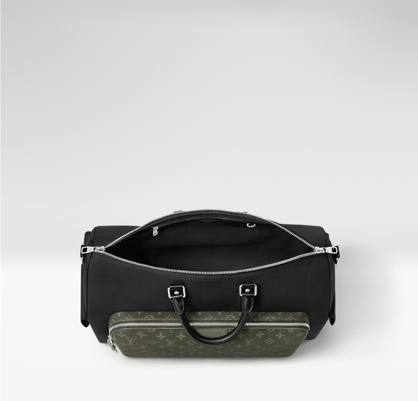 Louis Vuitton Handbag M12690