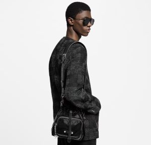 Louis Vuitton Bucket Bag M13985