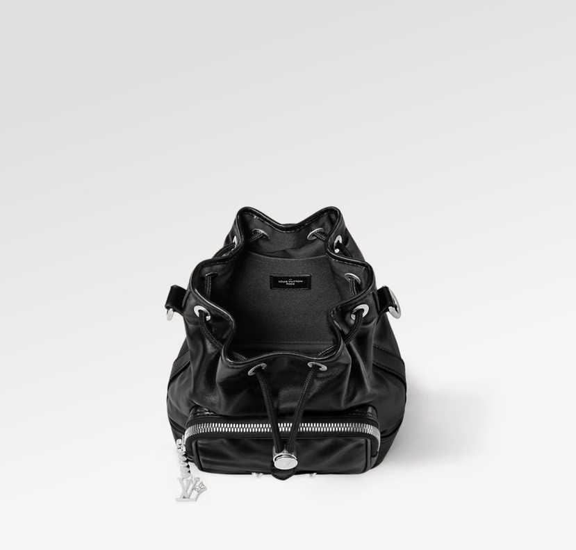 Louis Vuitton Bucket Bag M13985