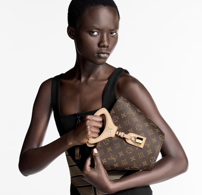 Louis Vuitton Handbag M14680