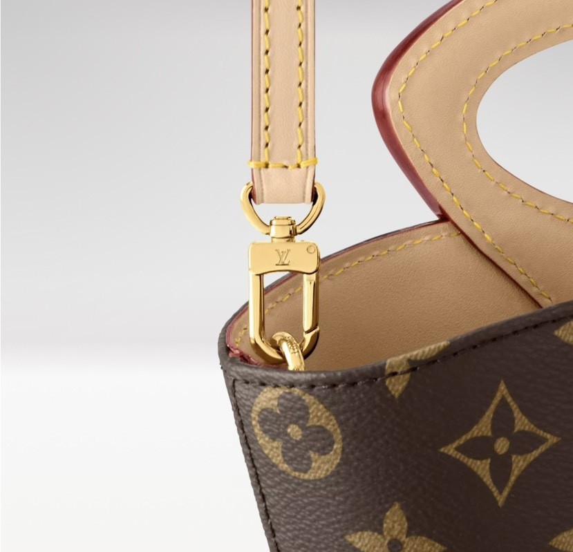 Louis Vuitton Handbag M14680