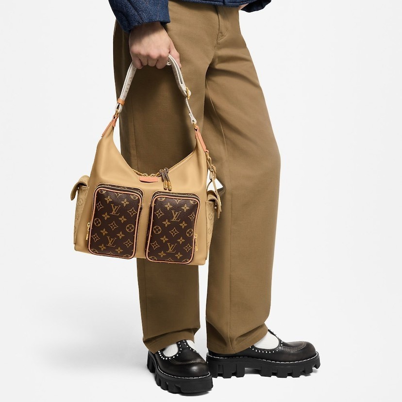 Louis Vuitton Shoulder Bag M12697