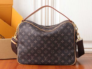 Louis Vuitton Handbag M29853