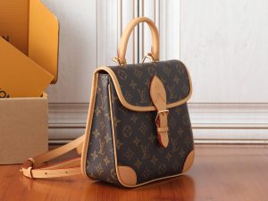 Louis Vuitton Shoulder Bag M29766
