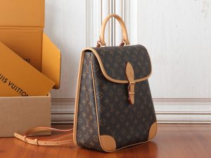 Louis Vuitton Shoulder Bag M29631