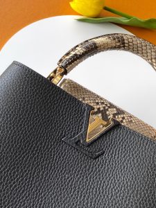Louis Vuitton Shoulder Bag
