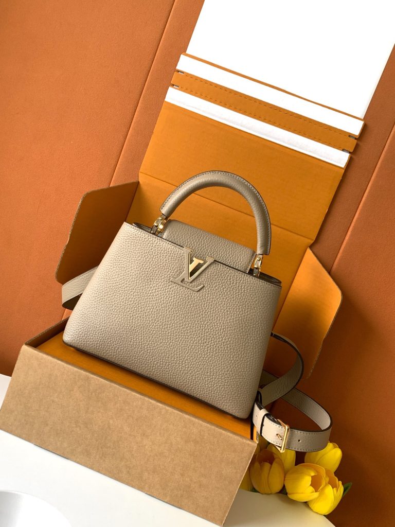 Louis Vuitton Handbag M24728
