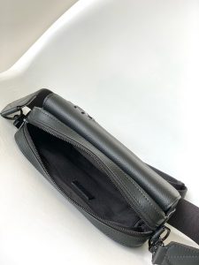 Louis Vuitton Messenger Bag in Black