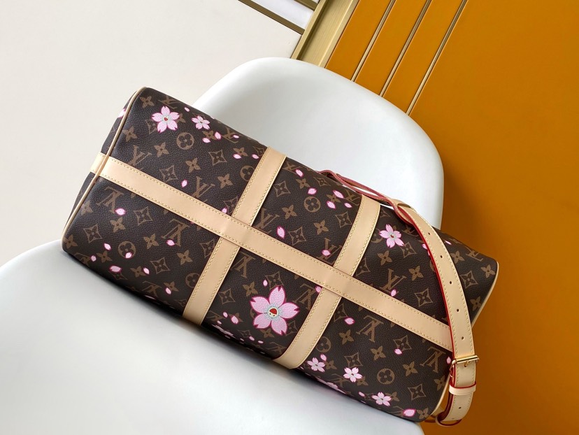 Louis Vuitton Handbag M13752