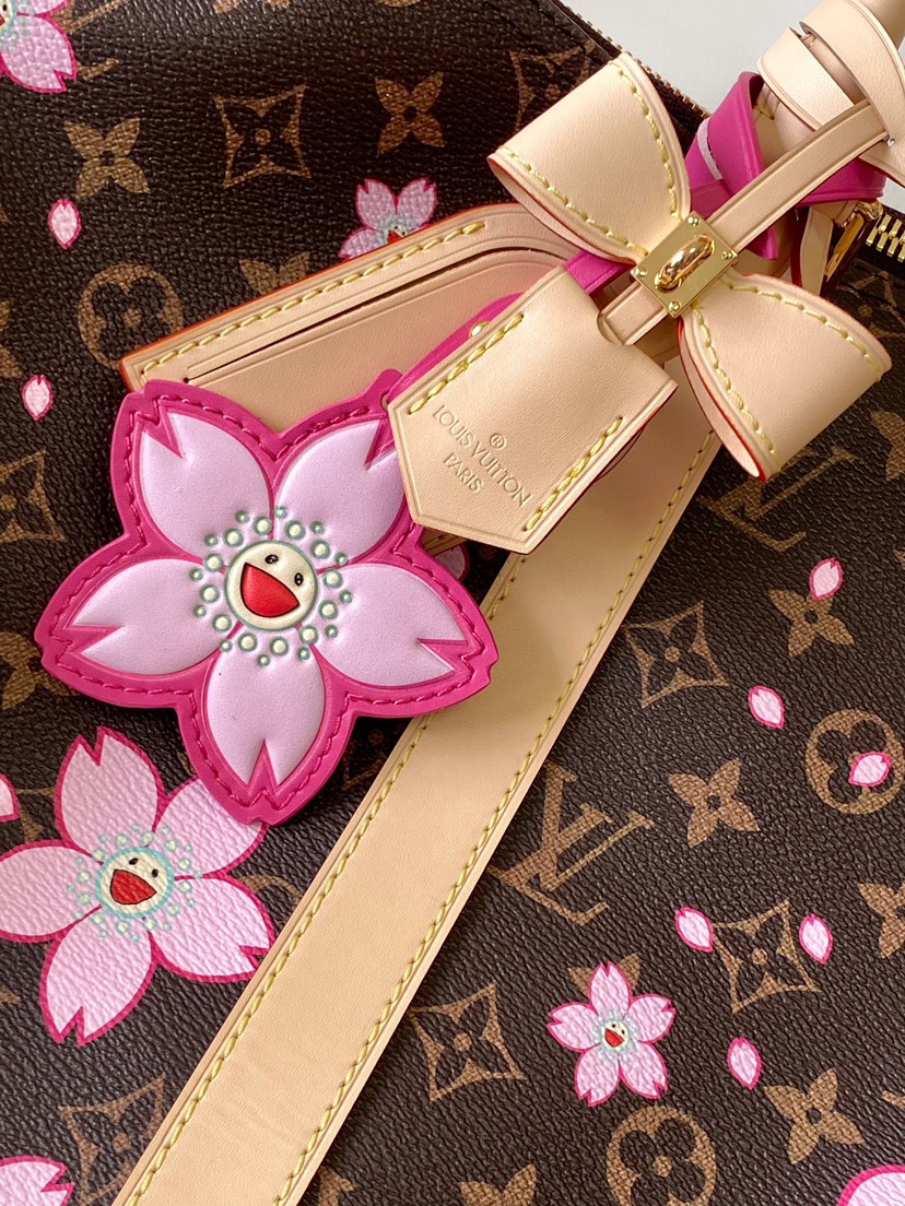 Louis Vuitton Handbag M13752