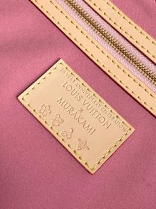 Louis Vuitton Handbag M13752