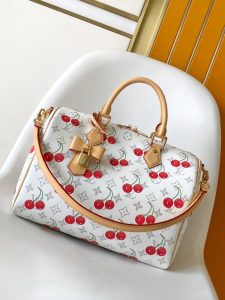 Louis Vuitton Shoulder Bag M14328