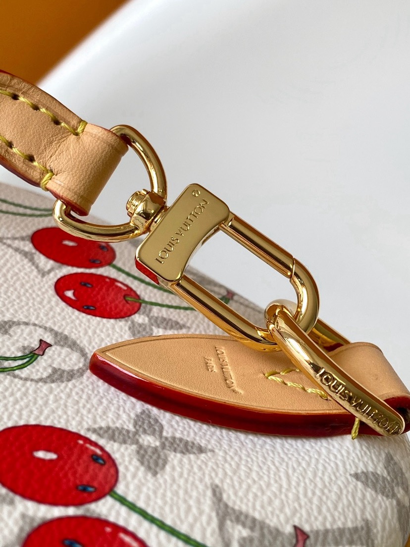 Louis Vuitton Shoulder Bag M14328