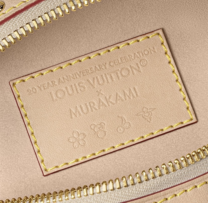 Louis Vuitton Bag M13660