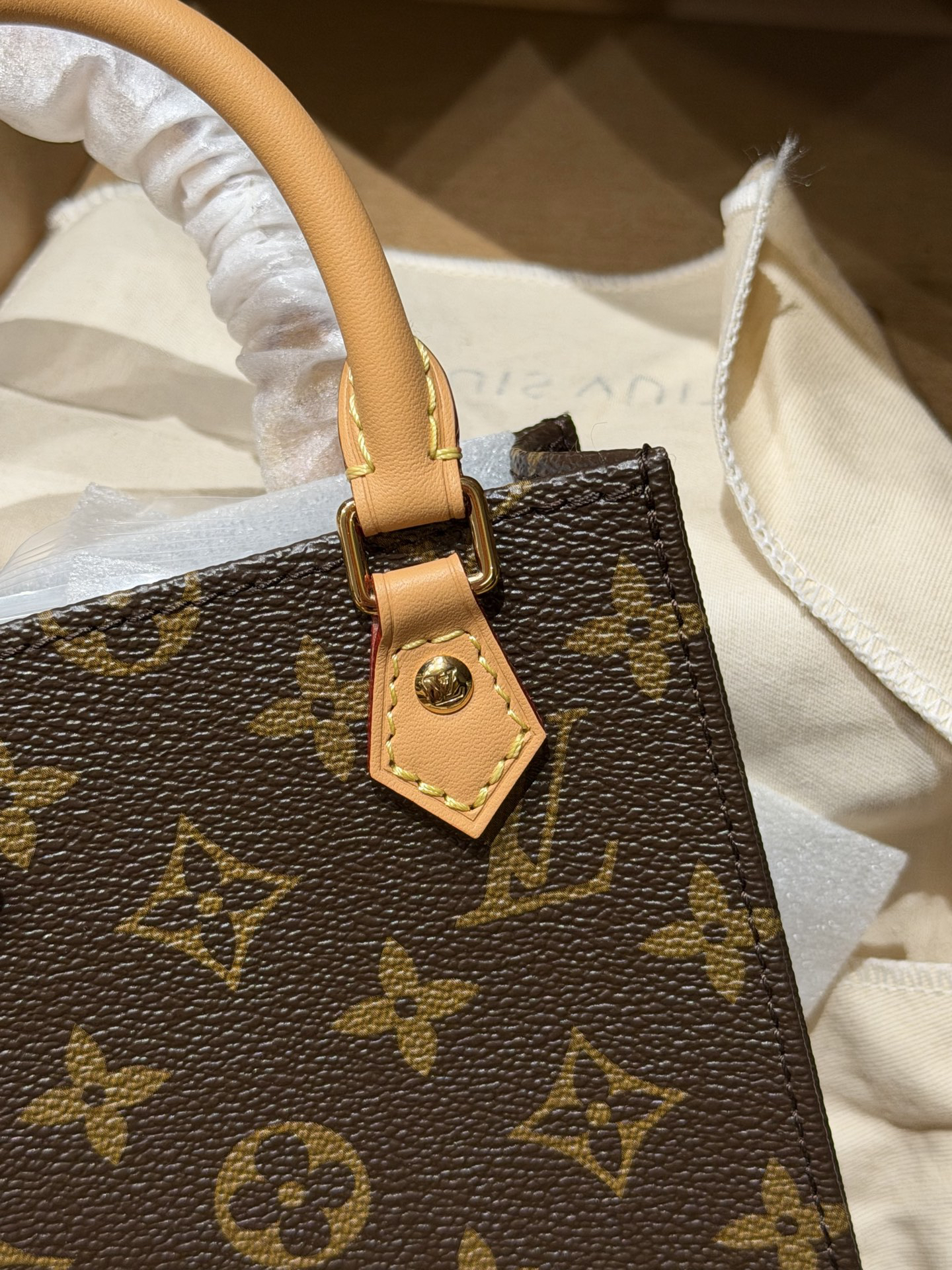 Louis Vuitton Handbag