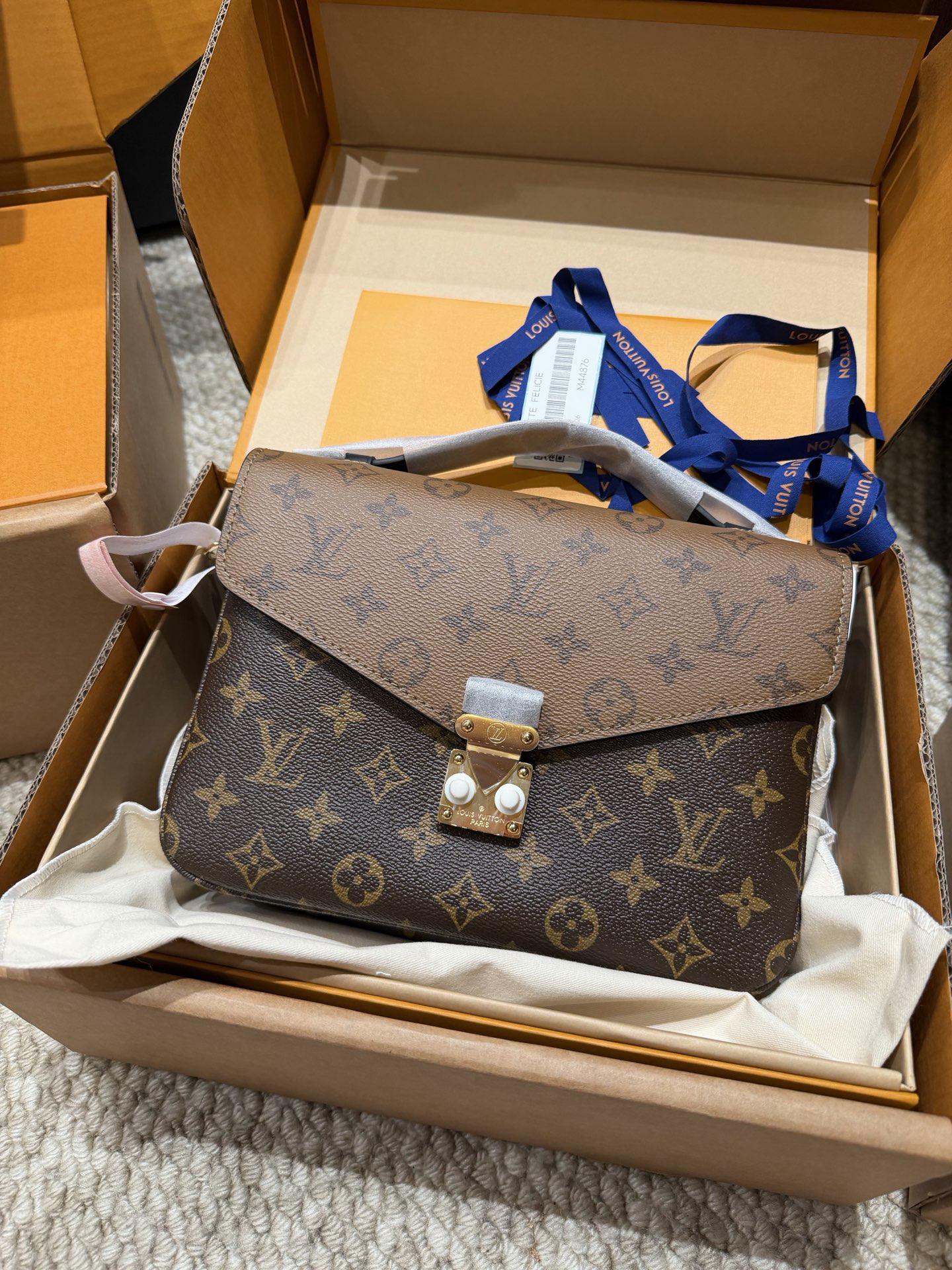 Louis Vuitton Handbag