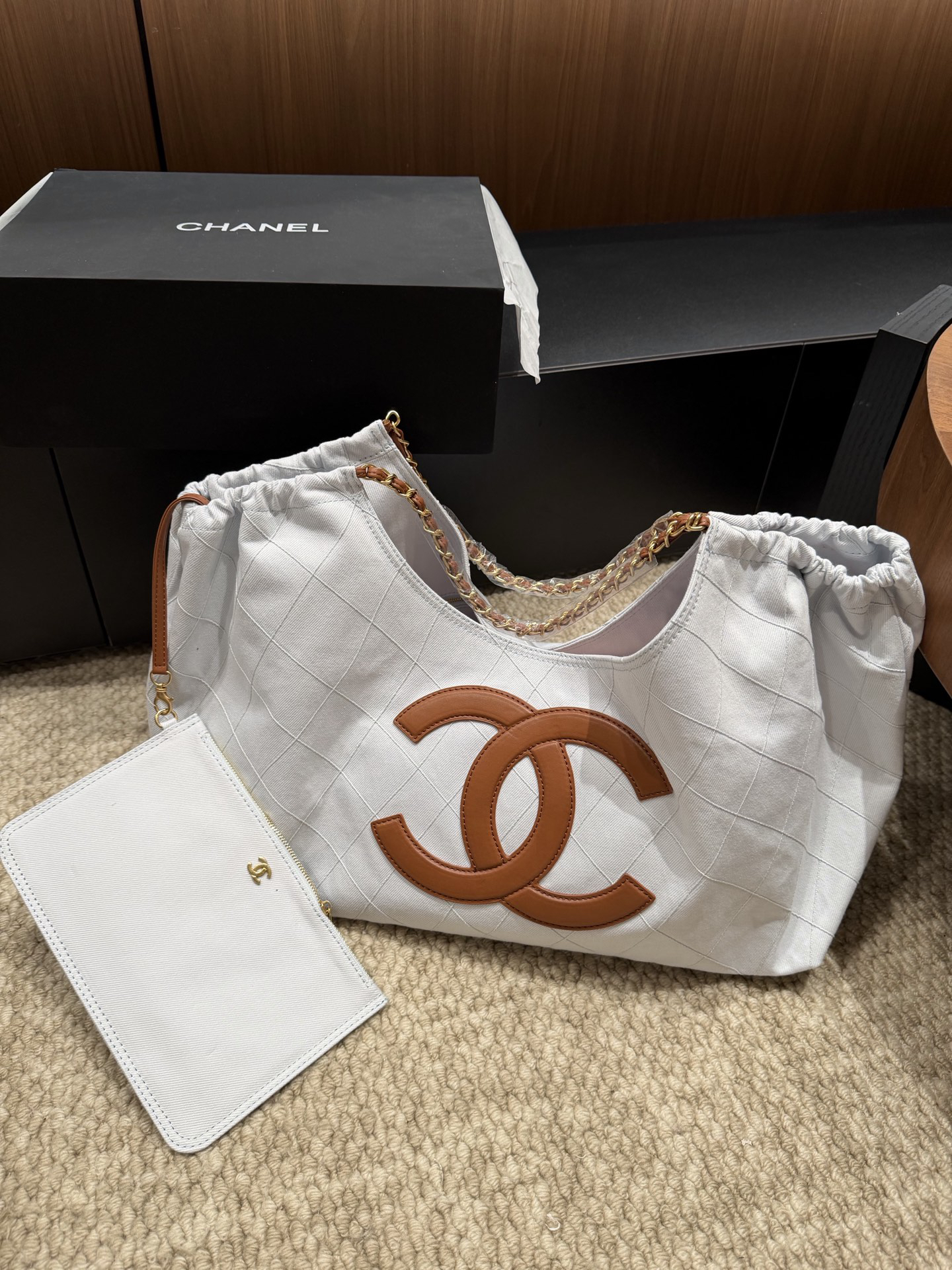 Bag 1228703308
