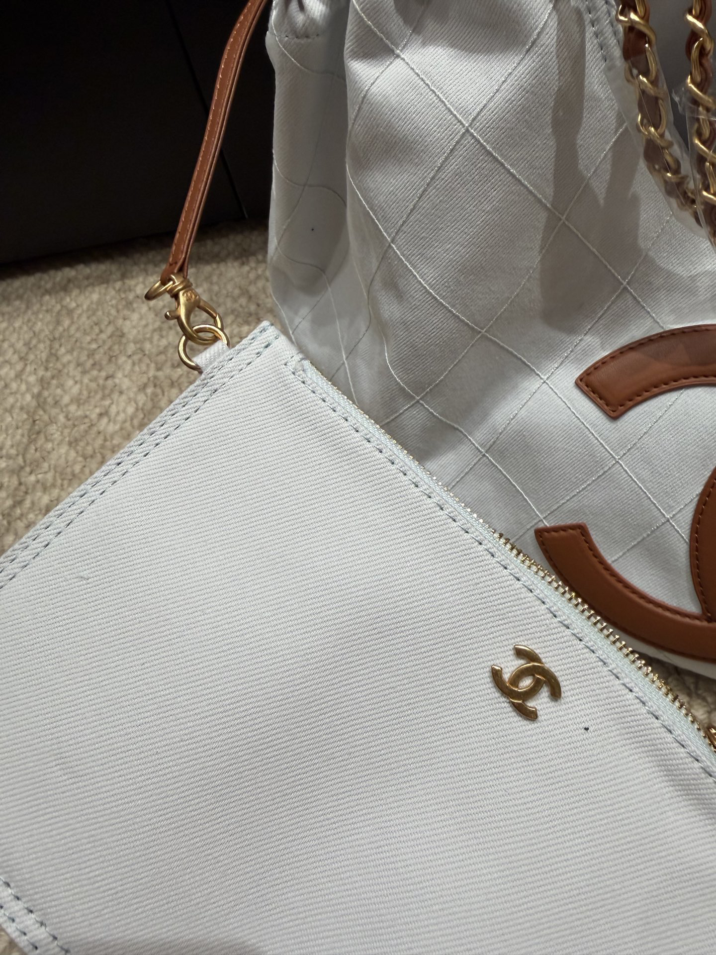 Bag 1228703308