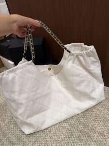 Bag 1228703316