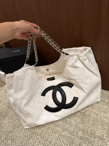 Bag 1228703316