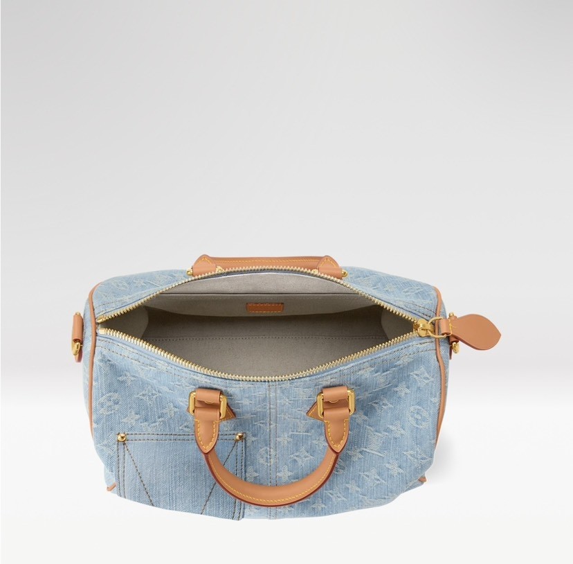 Louis Vuitton Handbag M2A209 in Blue
