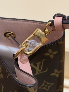 Bag 1228703357