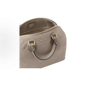 Louis Vuitton Handbag M59273