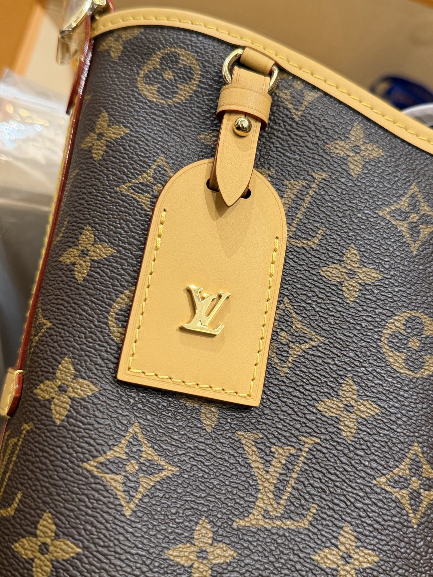 Handbag