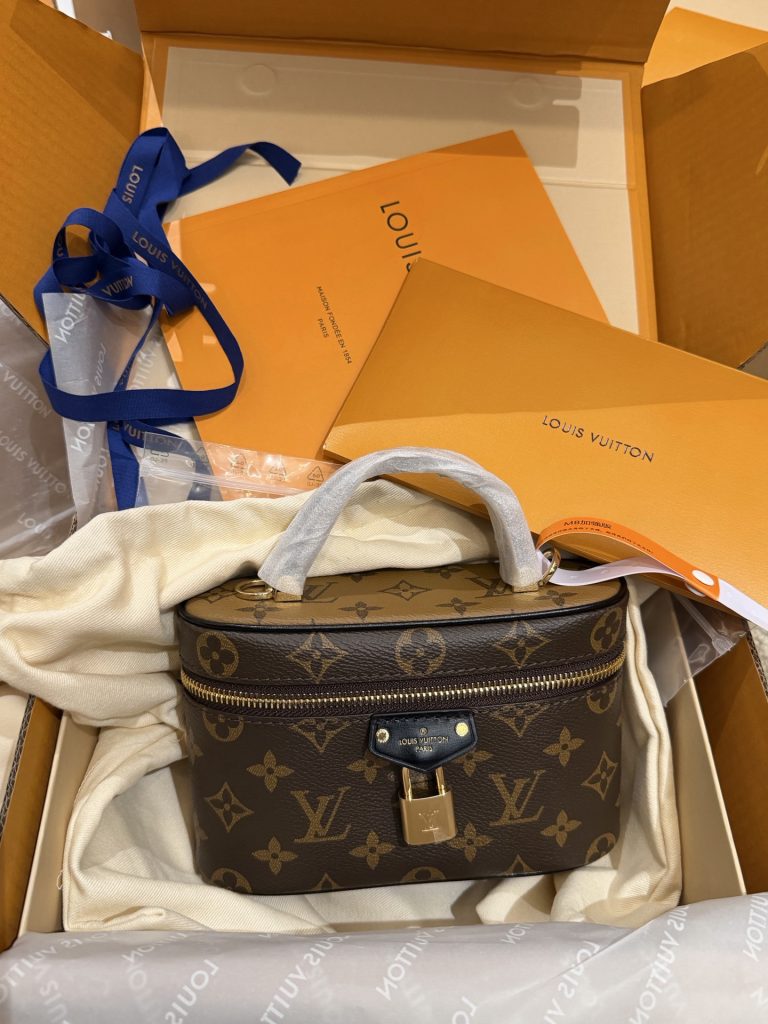 Handbag