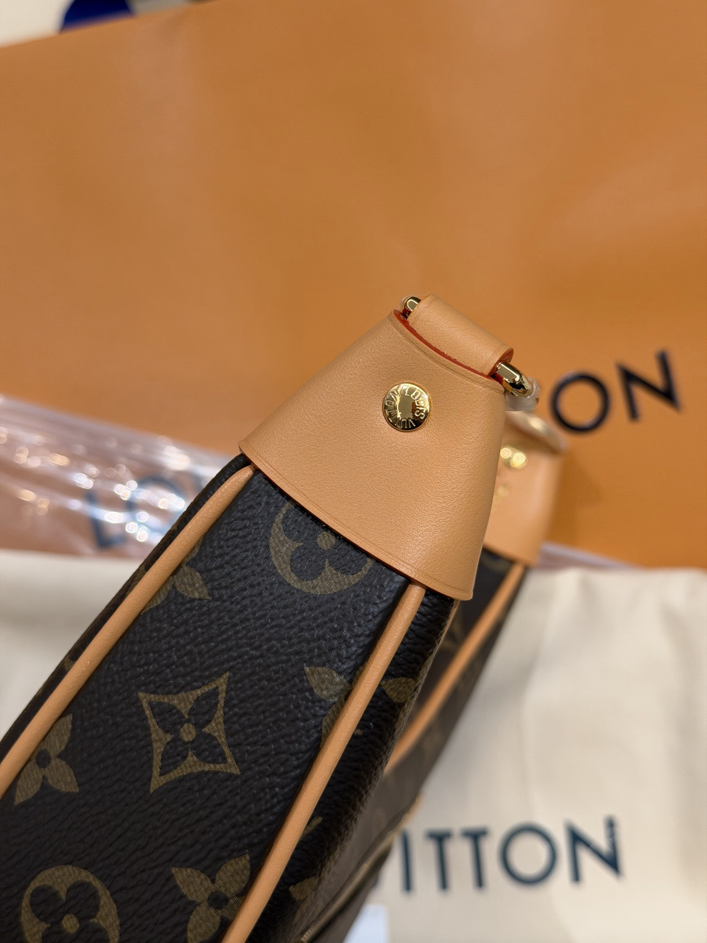 Handbag