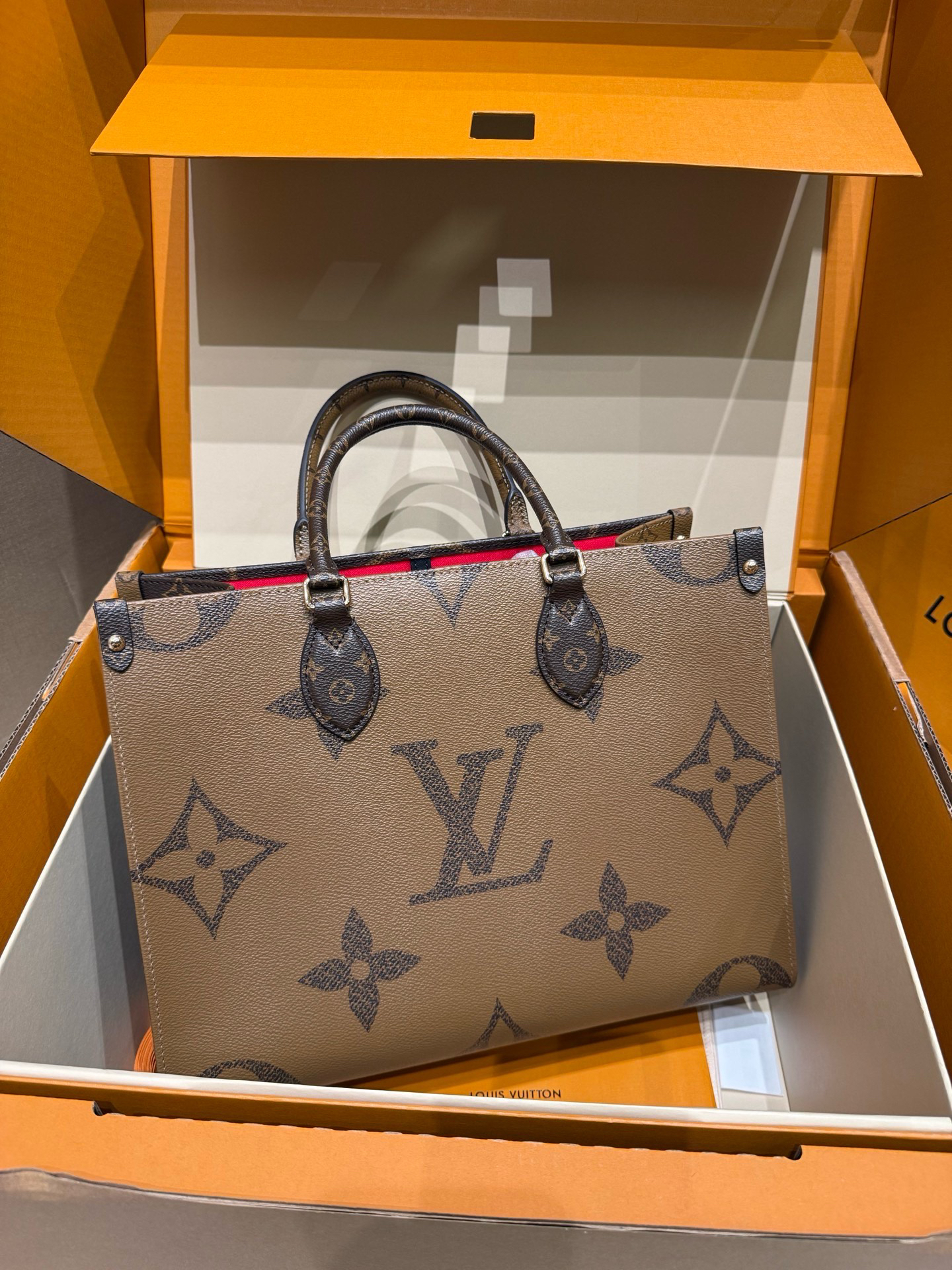 Handbag