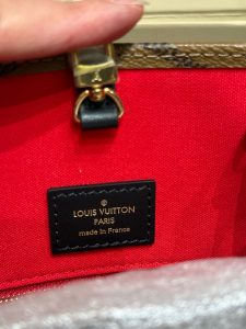 Handbag