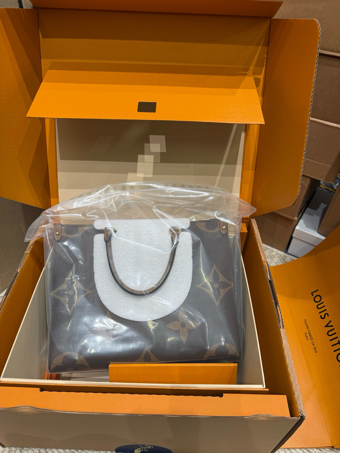 Handbag
