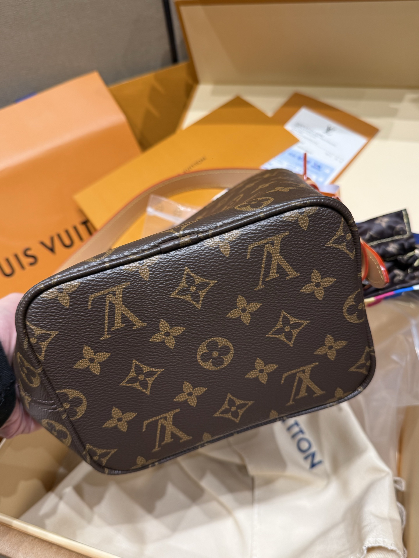 Handbag