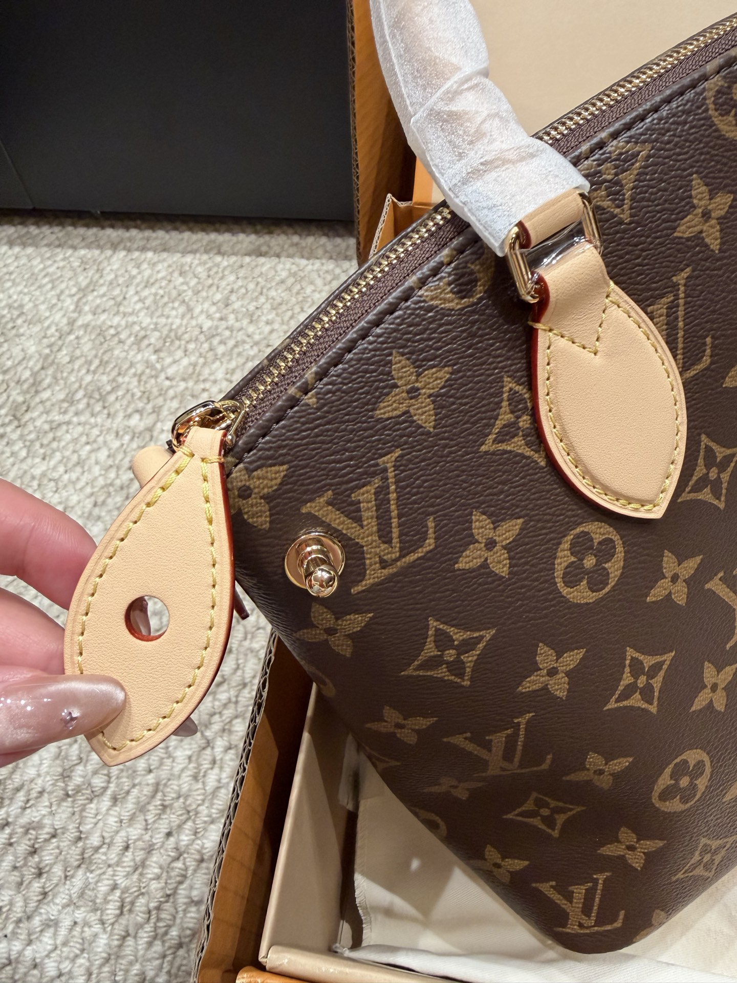 Handbag