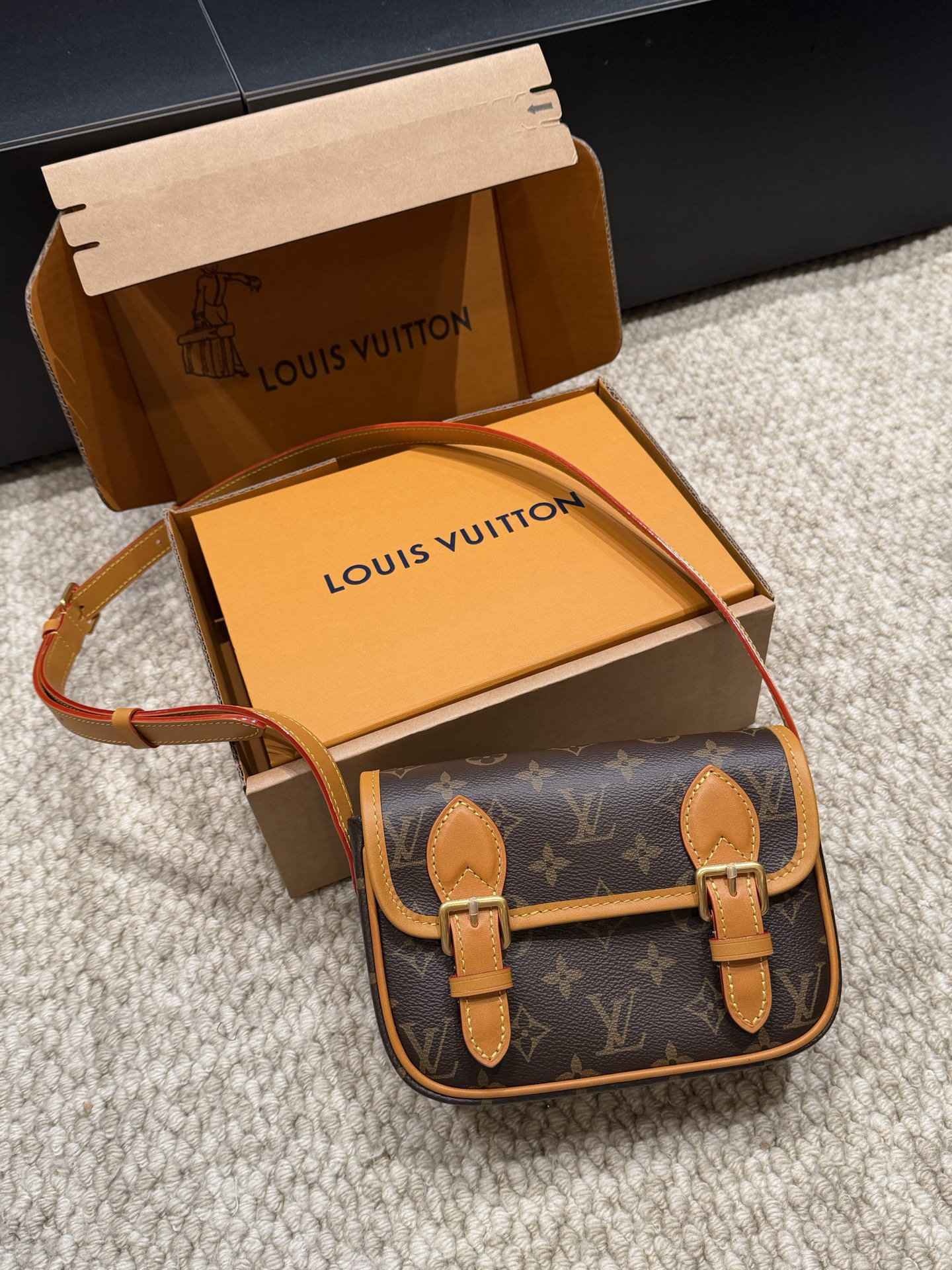 Messenger Bag