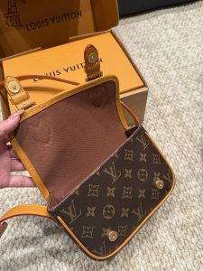 Messenger Bag