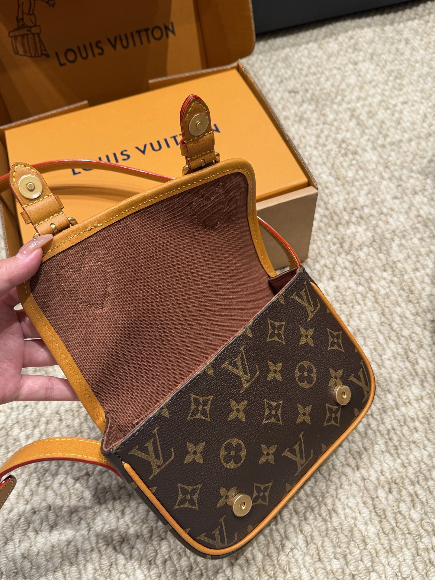 Messenger Bag