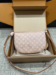 Messenger Bag
