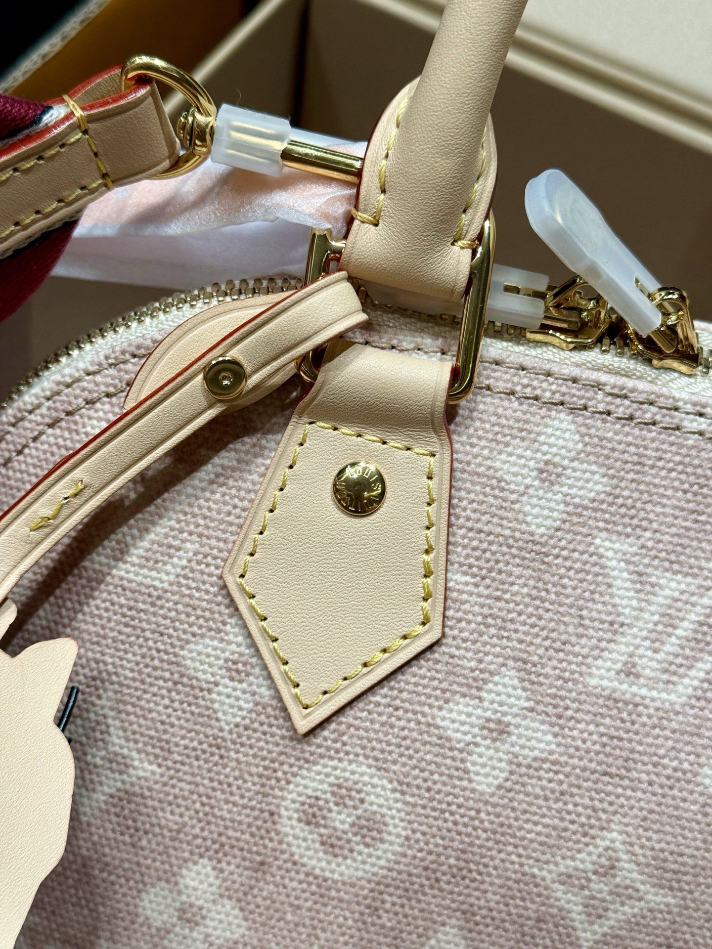 Handbag