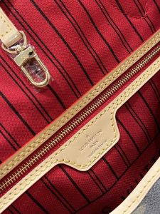 Louis Vuitton Handbag