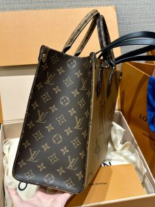 Louis Vuitton Tote Bag