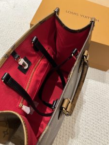 Louis Vuitton Handbag