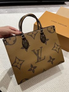 Louis Vuitton Handbag