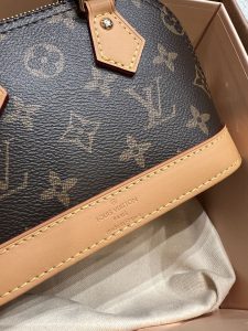 Louis Vuitton Handbag