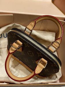 Louis Vuitton Handbag
