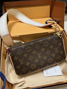 Louis Vuitton Handbag