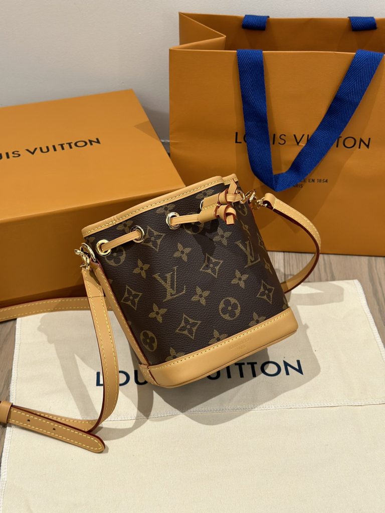 Louis Vuitton Handbag