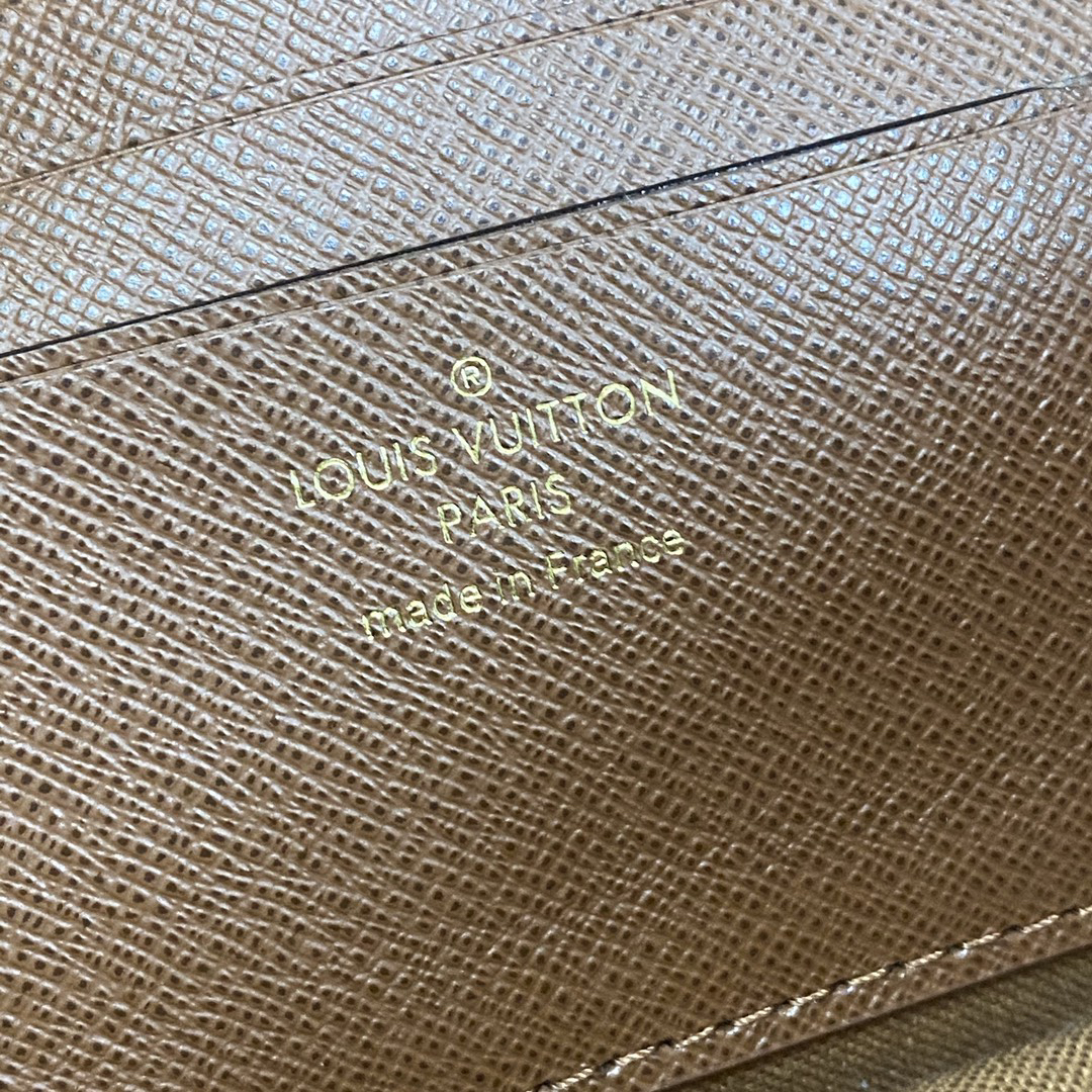 Louis Vuitton Handbag