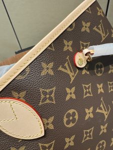 Louis Vuitton Tote Bag M46987